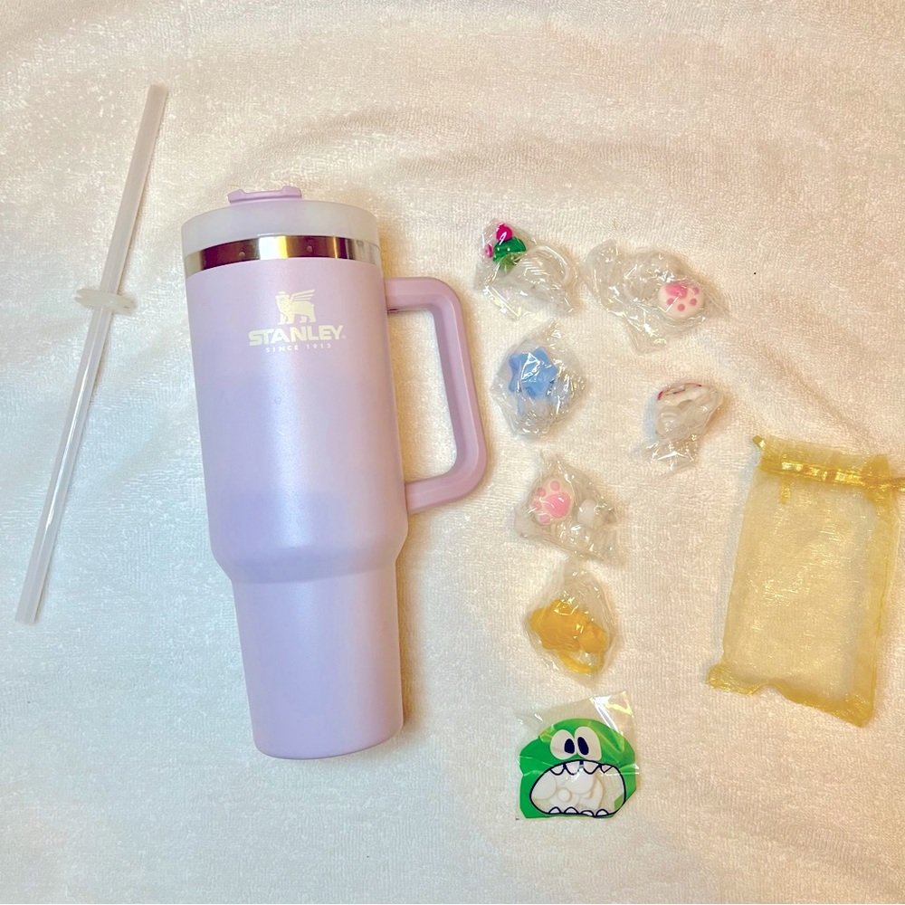 Stanley 40 oz with straw covers - Orchid